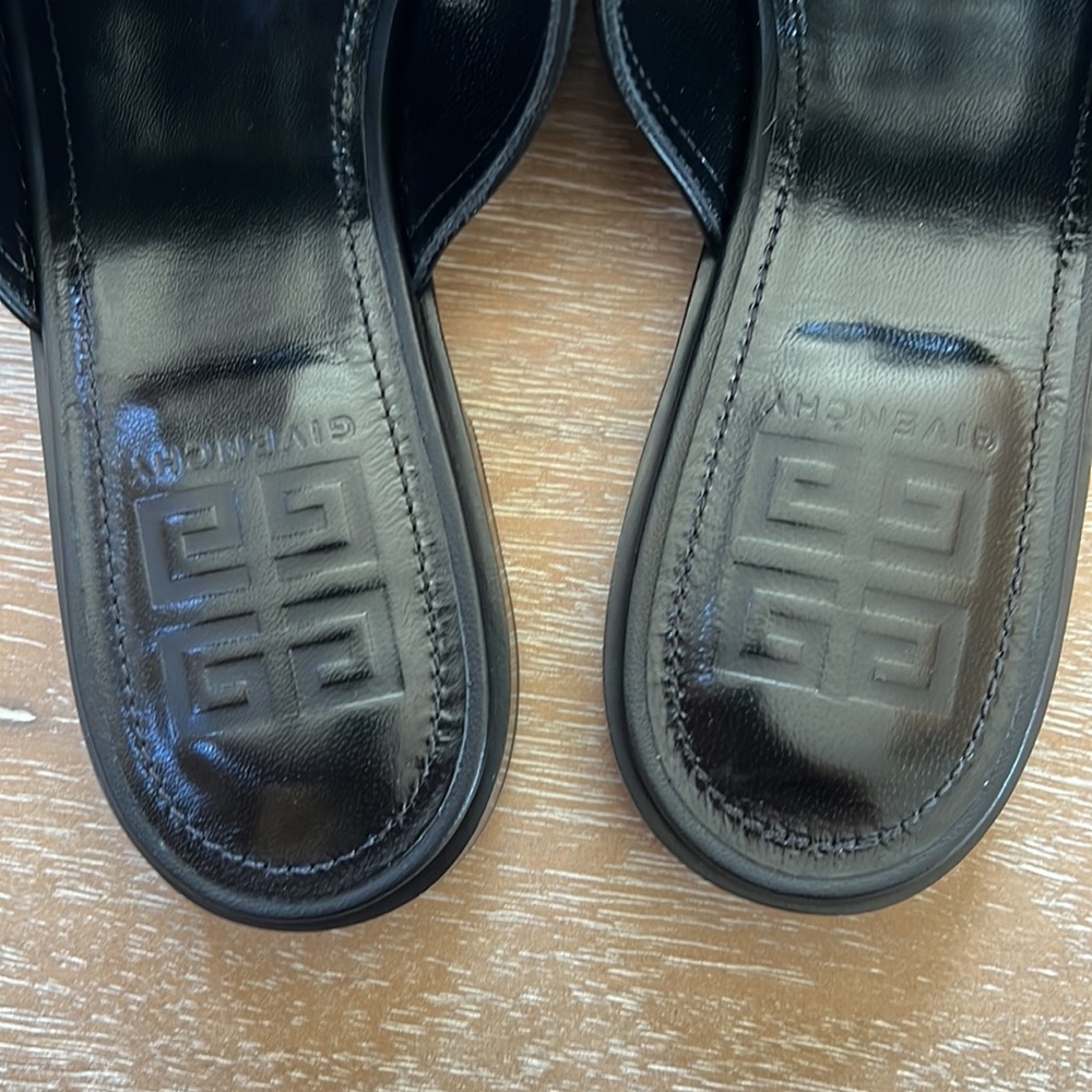 Givenchy Cutout 4G Logo Slide Sandal Black Size 39EU - Picture 6 of 11